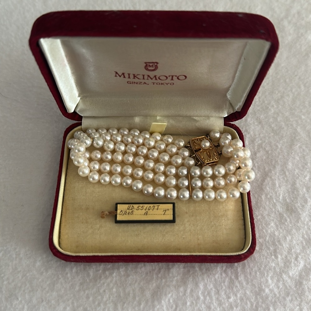 Vintage Mikimoto 18k Yellow Gold 5 1/2 - 5mm Cultured Pearl 3 Strand Bracelet - Picture 3 of 7